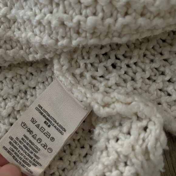 Free People Ivory Comb Turtleneck. - Picture 9 of 16